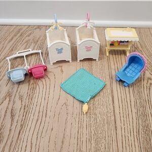 Vintage Fisher-Price Loving Family Dollhous Baby Crib Set